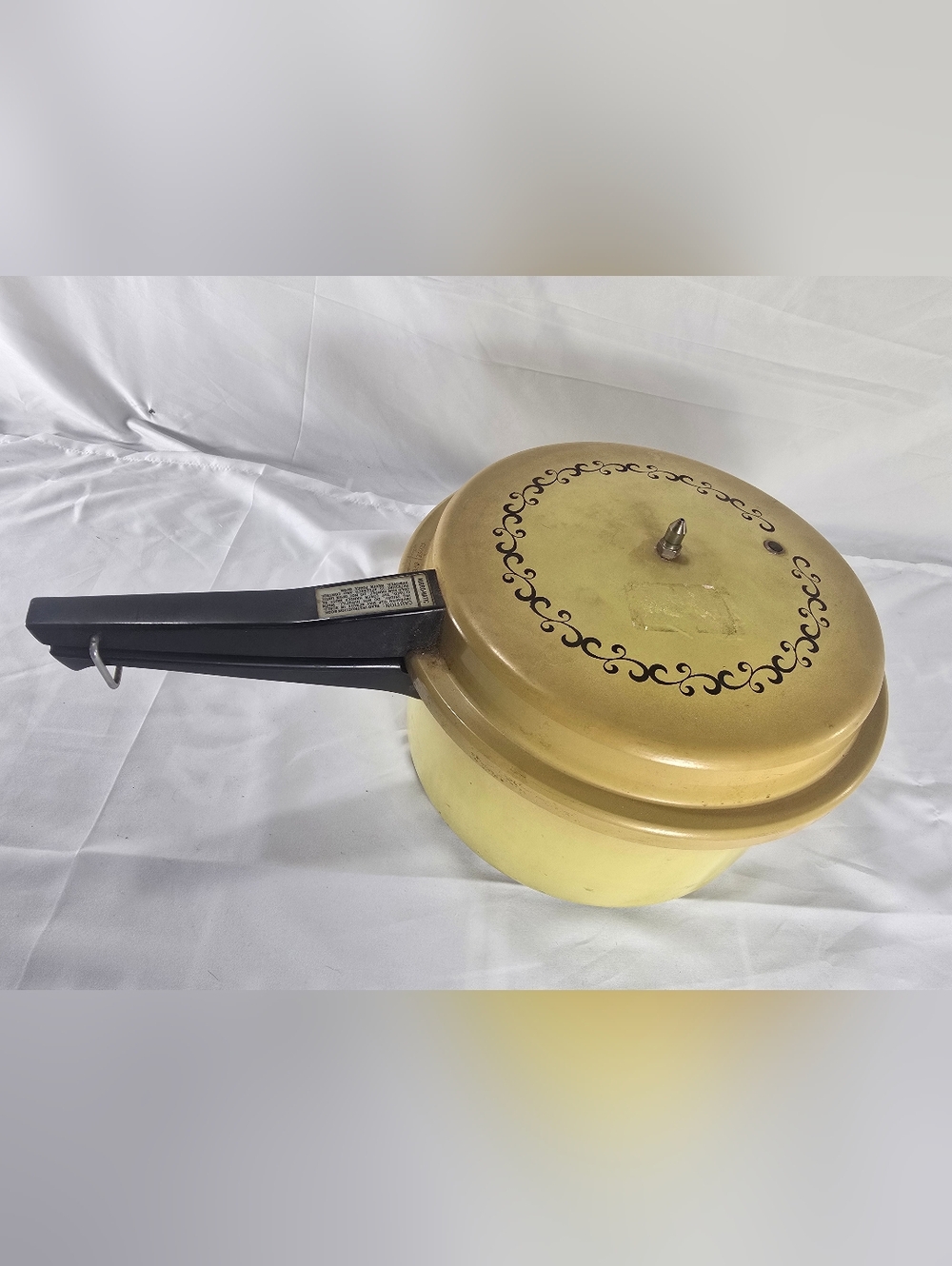 Vintage Mirro Matic Pressure Cooker 4 Qt Avocado Gold Harvest w Rack USA
